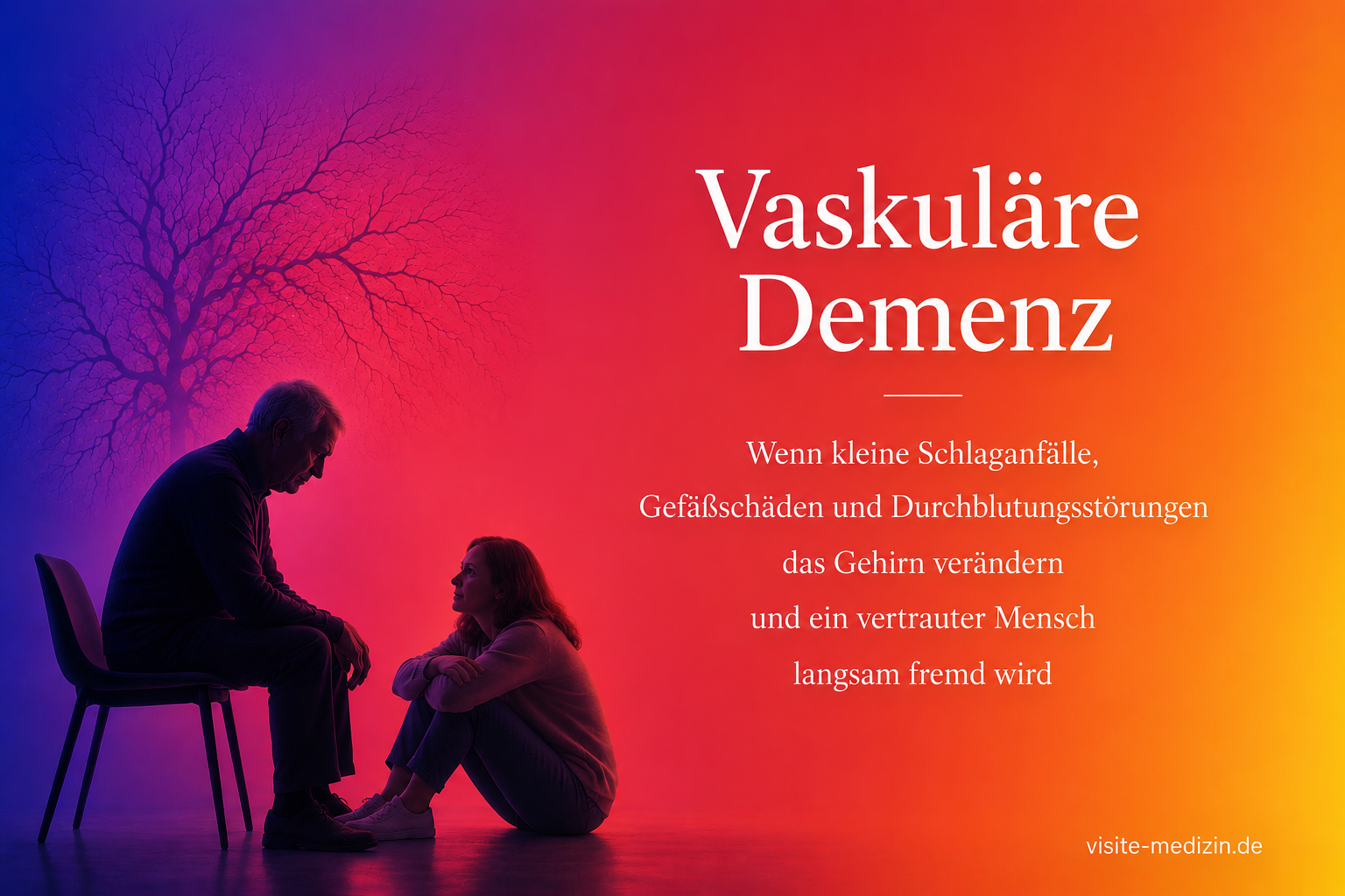 Älterer Mann sitzt erschöpft auf einem Stuhl, während eine Angehörige ihm traurig und vertraut gegenübersitzt. Im Hintergrund symbolisieren verzweigte Schatten Gefäßschäden im Gehirn.